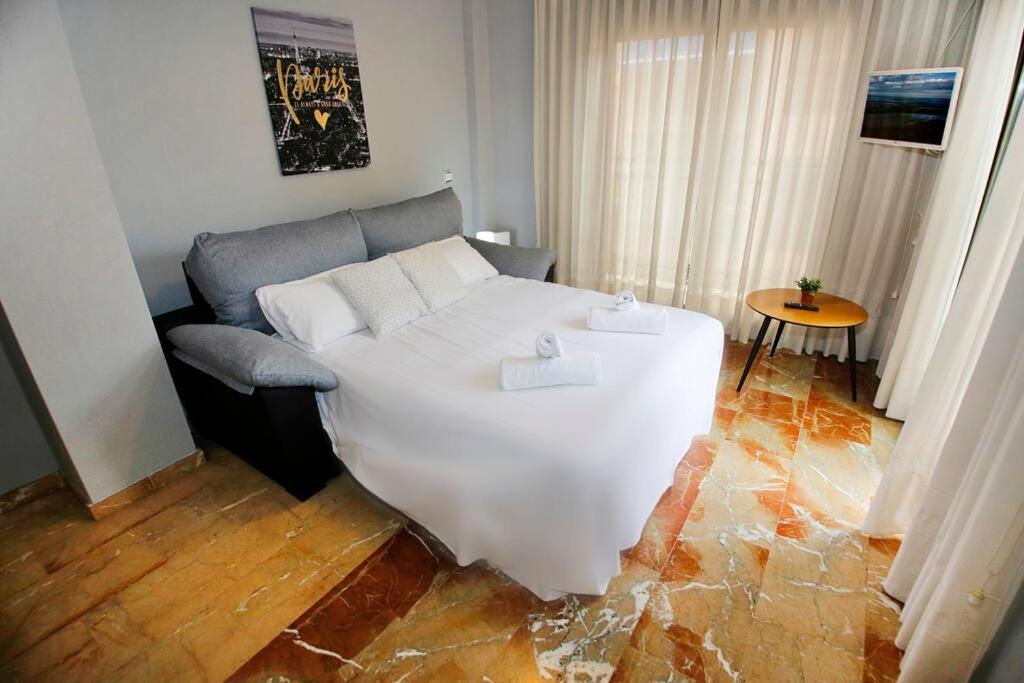 Castanos Apartment With Ac 阿利坎特 外观 照片